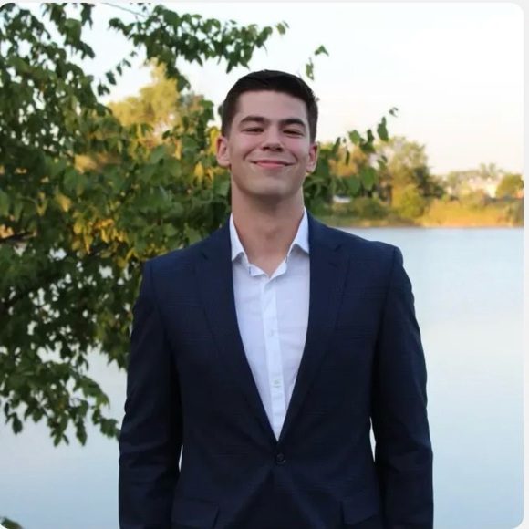 Meet your Posher, Gary - Picture 1 of 1